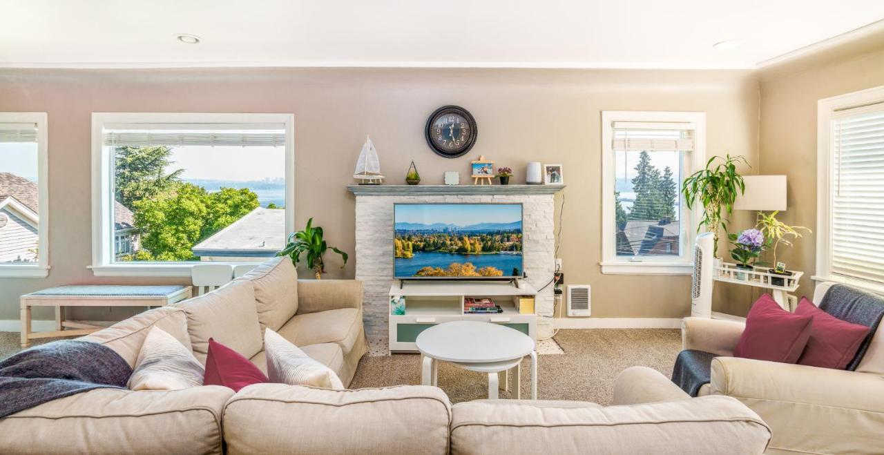 Sunrise On Lake Washington Villa ซีแอตเทิล ภายนอก รูปภาพ
