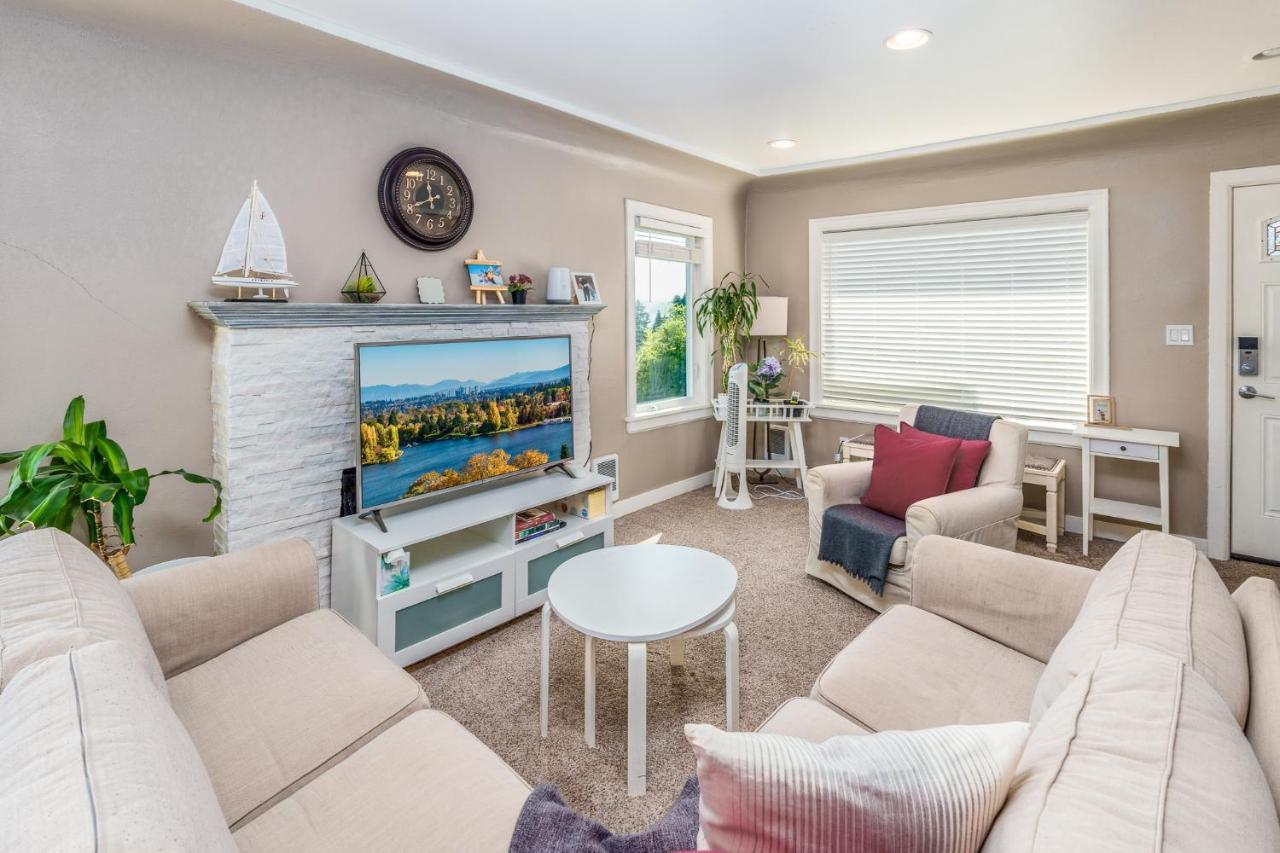 Sunrise On Lake Washington Villa ซีแอตเทิล ภายนอก รูปภาพ