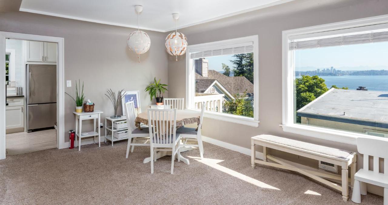 Sunrise On Lake Washington Villa ซีแอตเทิล ภายนอก รูปภาพ